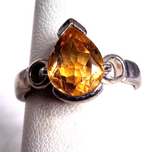 925 STERLING SILVER AND PEAR CUT CITRINE RING SIZE 7