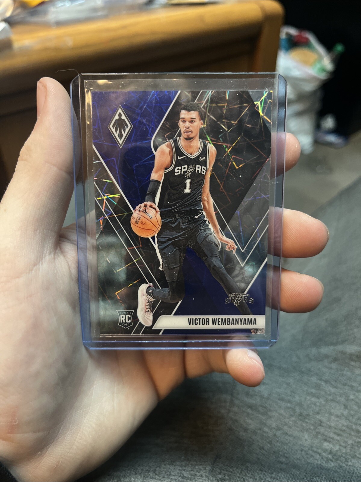 2023-24 Panini Phoenix Victor Wembanyama 256 Rookie Blue Lazor /275