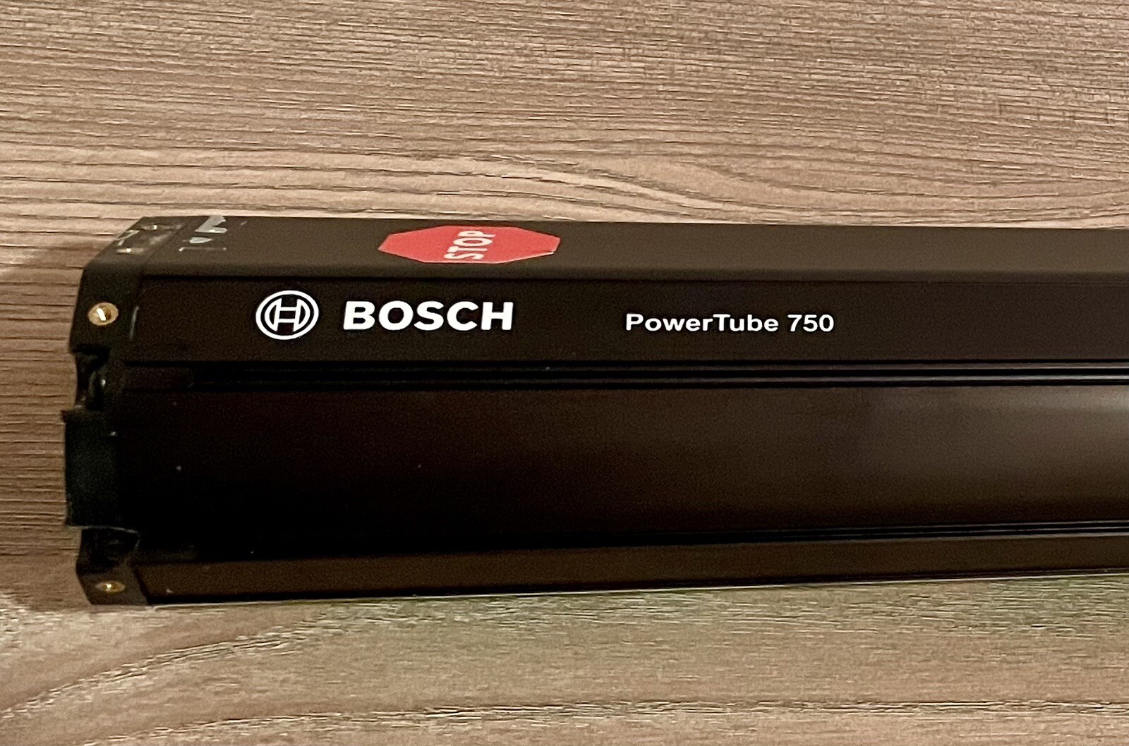 Bosch E Bike Akku Schloss Klemmt Bosch PowerTube 750 horizontal E-Bike-Akku - 36V/20,1Ah (BBP3770