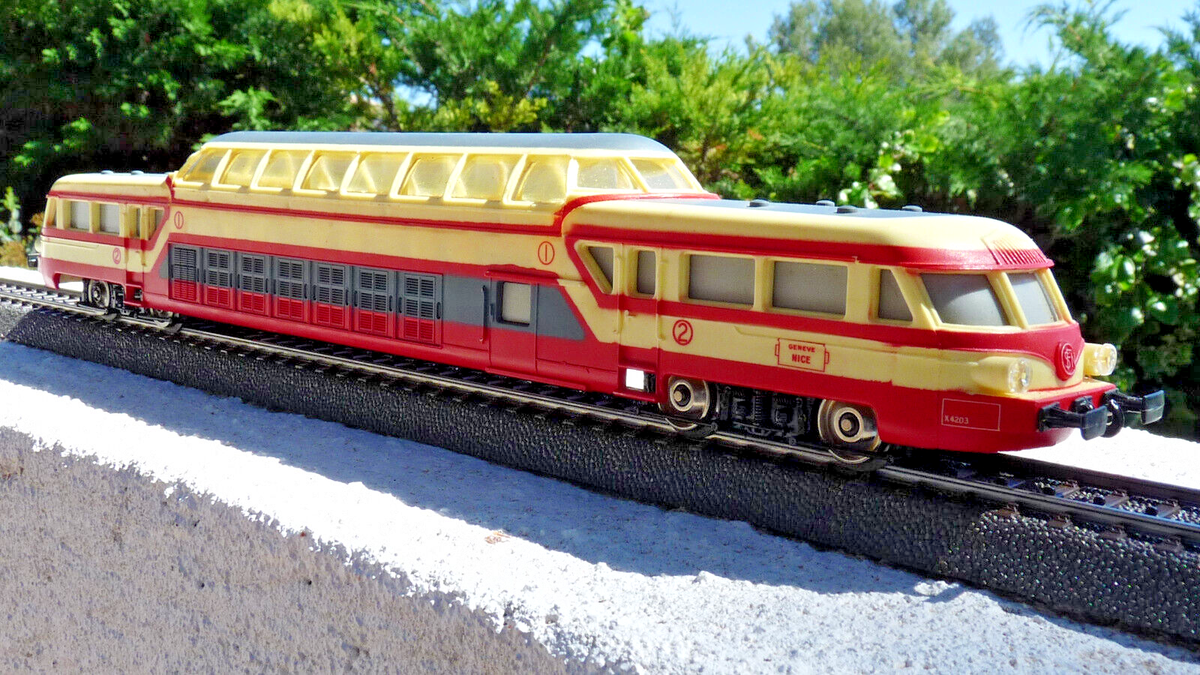 JOUEF HO 1/87 1 caisse nue pour remorque Autorail X 4630 EAD SNCF réf