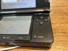 Nintendo 3DS CTR-001 USA Black w/Stylus & Charger Bundle With 2 Games- Tested