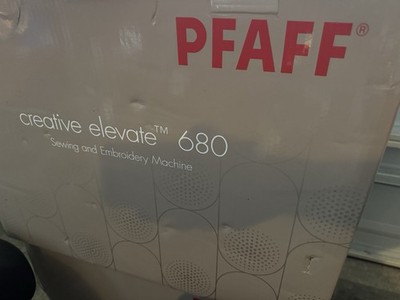 PFAFF  CREATIVE ELEVATE  680 SEWING MACHINE