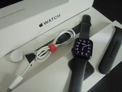 Apple Watch SE Aluminium 44 mm (2020) Wifi + Cellular Space Gray Mod. A2356