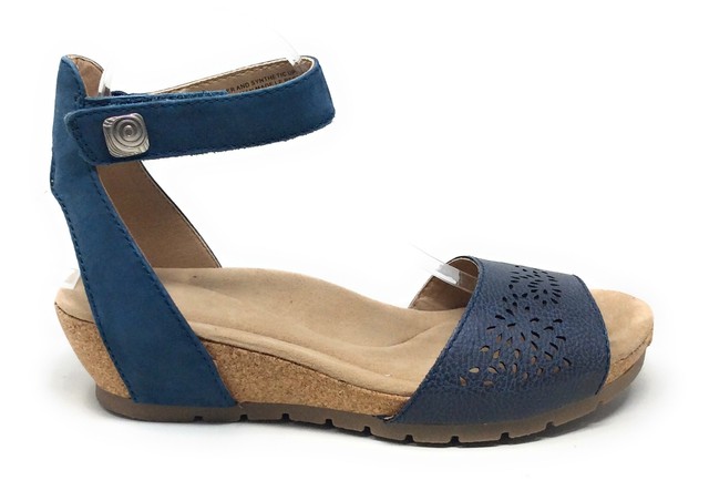 earth origins wedge sandals