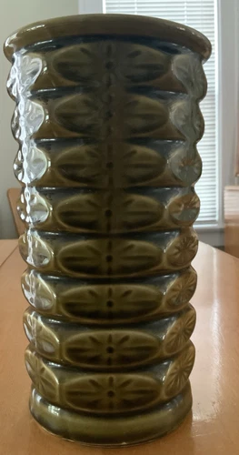 Vintage McCoy Pottery Floraline # 400 Vase MCM Mid Century Modern Olive Green