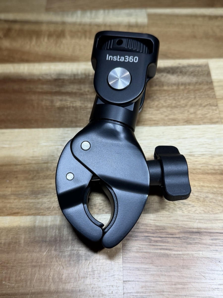 Insta360 Heavy Duty Clamp MotorCycle Mount + Carbon Action