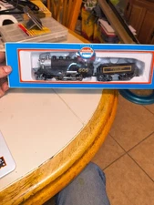 Model Power  6720 HO Scale 2-6-0 Steam Locomotive with Tender AT&SF  BUSTED!
