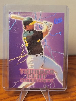1996 Fleer Ultra - Thunder Clap Mark McGwire #13