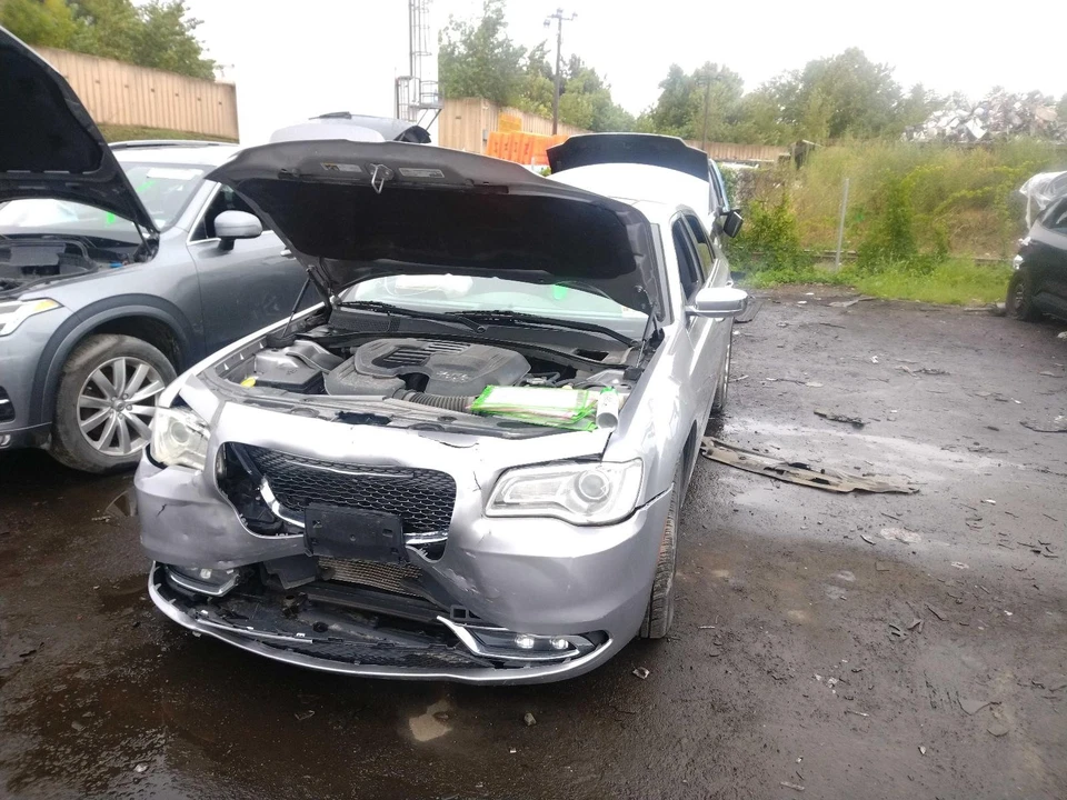 2015 Chrysler 300 Engine Control Module ECM 3.6L OEM 5150883AD Used Foto 3 de 4