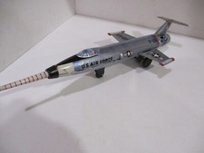 US AIR FORCE F-104 STAR FIGHTER-Good Condition Friction- SPARKING EXHAST- Works