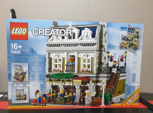Lego Creator Paris Restaurant 10243 / Kid Toys / Express / Genuine