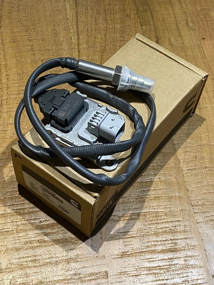 Genuine Cummins OEM NOx Sensor 4326870RX - Image 2 of 4