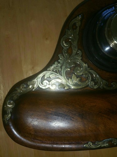Antique Victorian walnut Pen Rest with Glass Inkwell. - Picture 3 of 10
