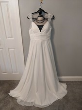 DAVID'S BRIDAL Size 14 A-Line Ivory Full-Length Classic Chiffron Wedding Dress