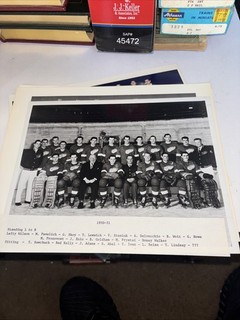 Detroit Red Wings Team Photo Lot 1950s Reprints? Howe Lindsay Abel