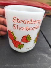 1980 Strawberry Shortcake Milk Glass Mug Anchor Hocking American Greetings