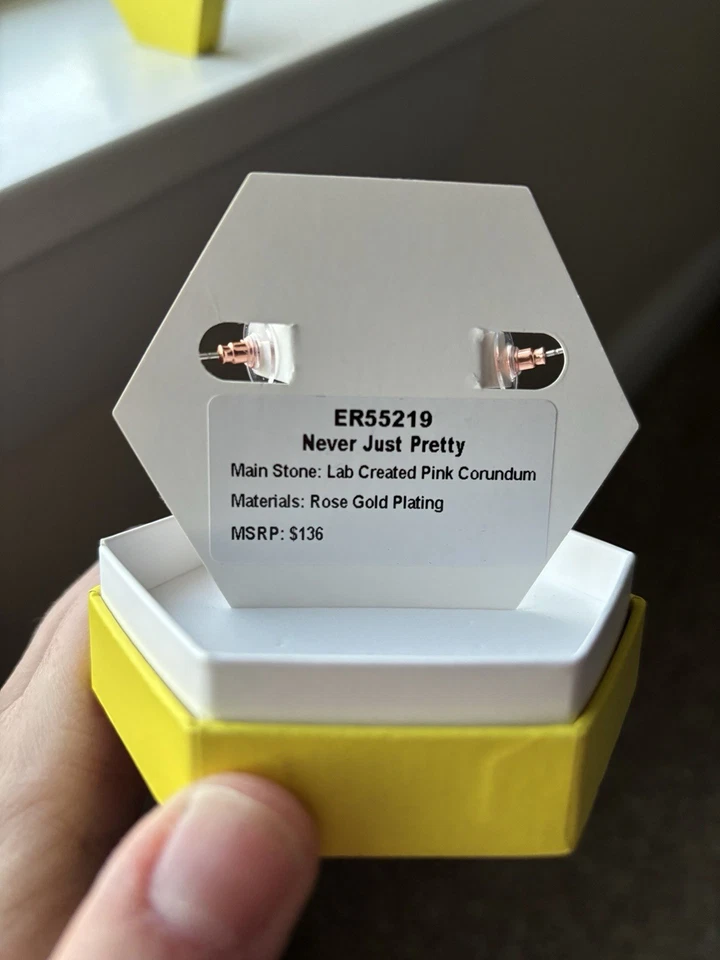 Pendientes Originales Bomb Party - ER55219 Never Just Pretty - ¡Nuevos con Caja! Foto 3 de 3