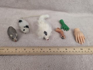 Collection Of Mice Mouse Magic Trick Finger Puppet Monster Hides In Hands Gag