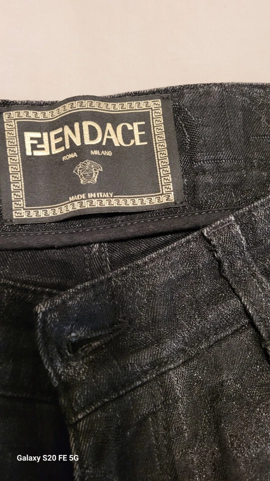 fendace fendi x versace  Foto 3 de 4