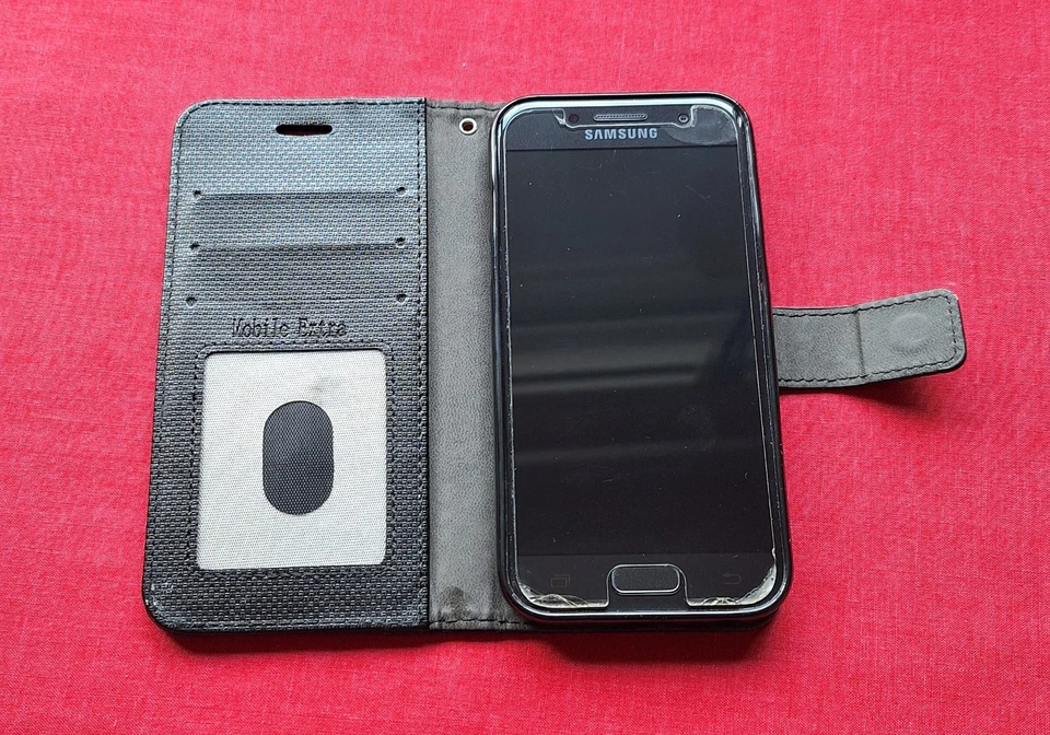 Samsung Galaxy A3 (2017) SM-A320FL Smartphone, 16GB , Black, Vodafone, WORKING, photo 3 of 5