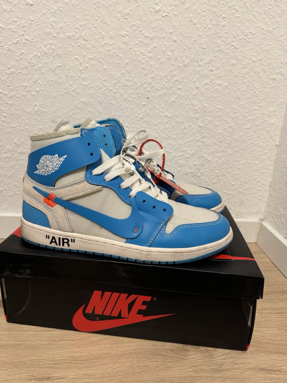 Off White X Nike Jordan 1 Retro High University Blu US11 UNC