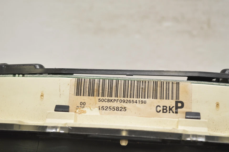 Cuadro de instrumentos velocímetro GMC Safari 2000-2005 90 k millas AA6 007 Foto 3 de 4