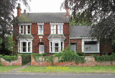 Photo 6x4 Crowle - New Trent Street No 303 (Ashdale)  c2014