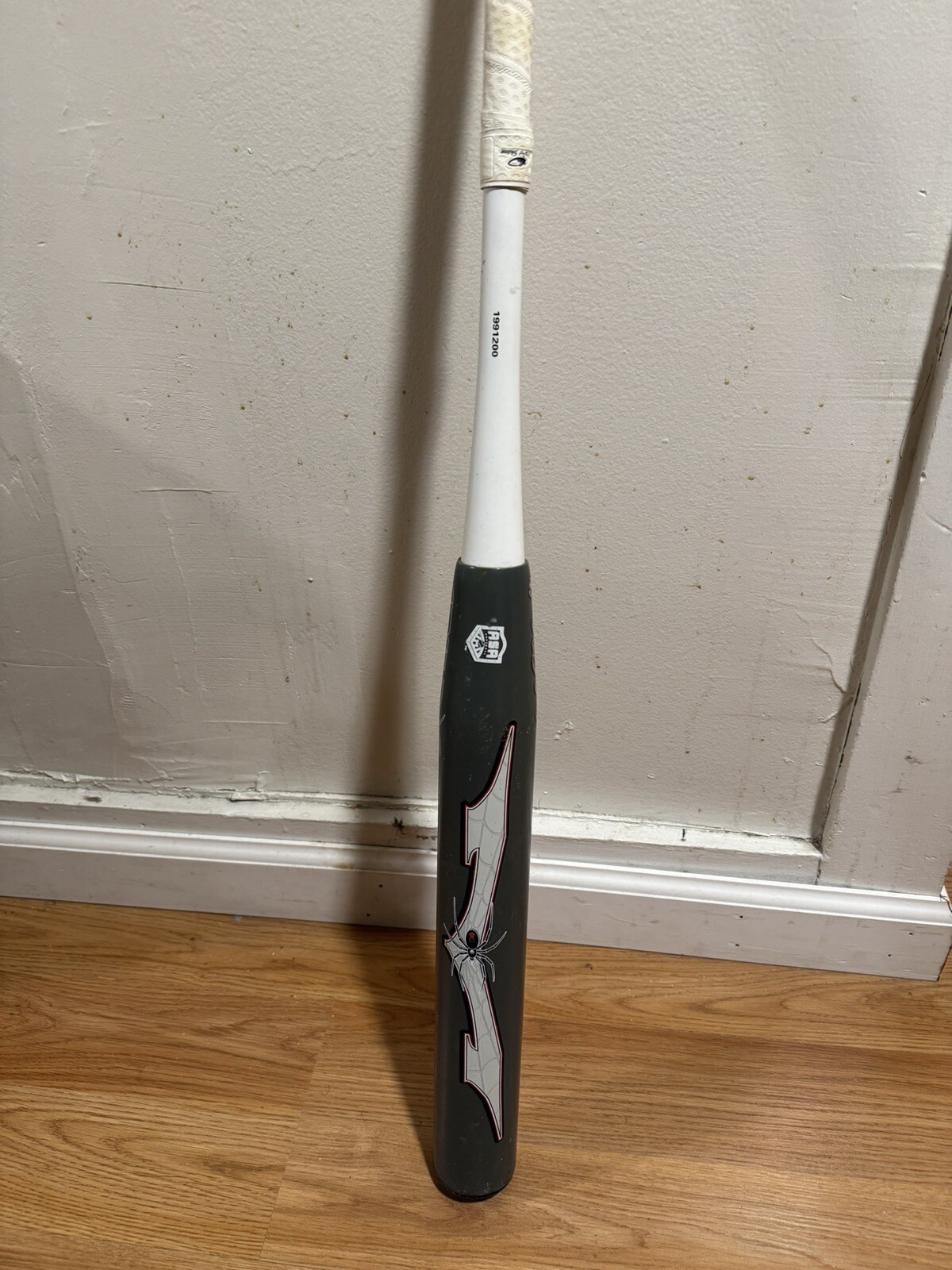 Monsta Black Widow M1 Tech ASA USA Slowpitch Softball Bat 25oz. Barely