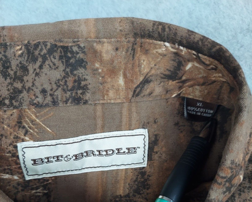 BIT & BRIDLE CLOTHING BUTTON DOWN SHIRT MENS XL BLACK WHITETAIL DEER