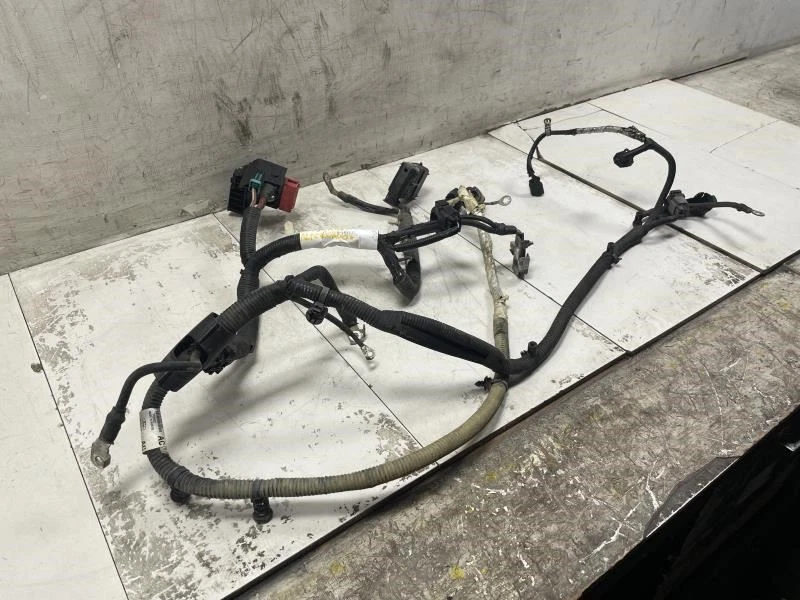 Ford Explorer XLT 2014 terminal de batería cables de alternador OEM+ Foto 3 de 4