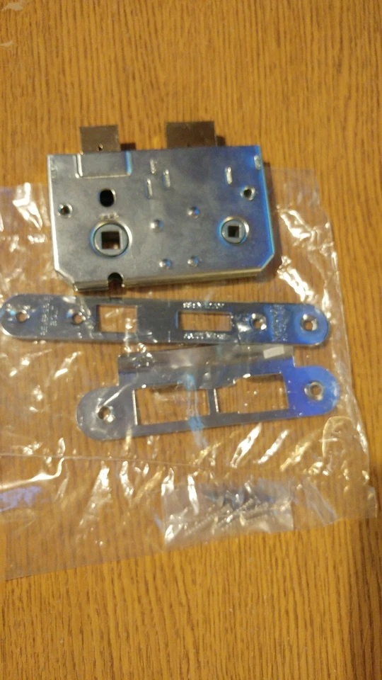 National Hickman Bathroom lock body with chrome face plate & fixings * new * - Image 2 of 4