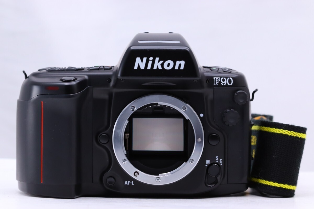 NIKON ニコン F90xs Near MINT ] Nikon F90XS F90X SLR 35mm Film Camera w/strap