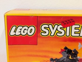 LEGO Castle: Fire Breathing Fortress (6082) - New Sealed!