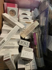 $1000 Retail Value Mixed Lot Box!  Beauty Makeup  Skin Care  Cosmetics Lot 💄
