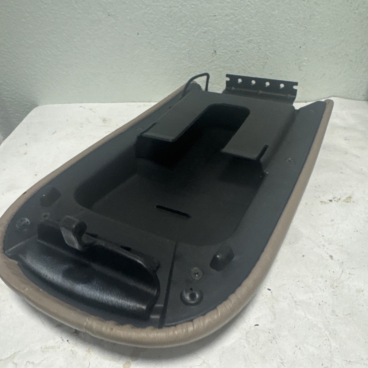 1997-2002 Ford Expedition Center Console Taupe Leather Slim