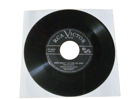 "ANNIE DOESN'T LIVE HERE ANYMORE" Eartha Kitt RCA 45 - 第 1/2 張圖片
