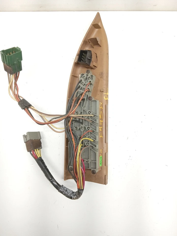 Ford Escort 1999 interruptor de ventana principal del lado del conductor delantero izquierdo OEM Foto 4 de 4