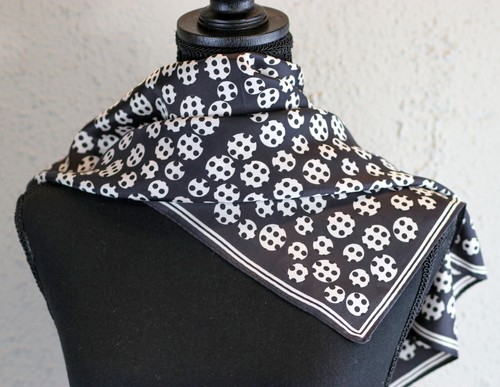 Vtg VERA Neumann Scarf White Circles on Black with Dots Acetate Japan 22"x22" - Picture 2 of 5