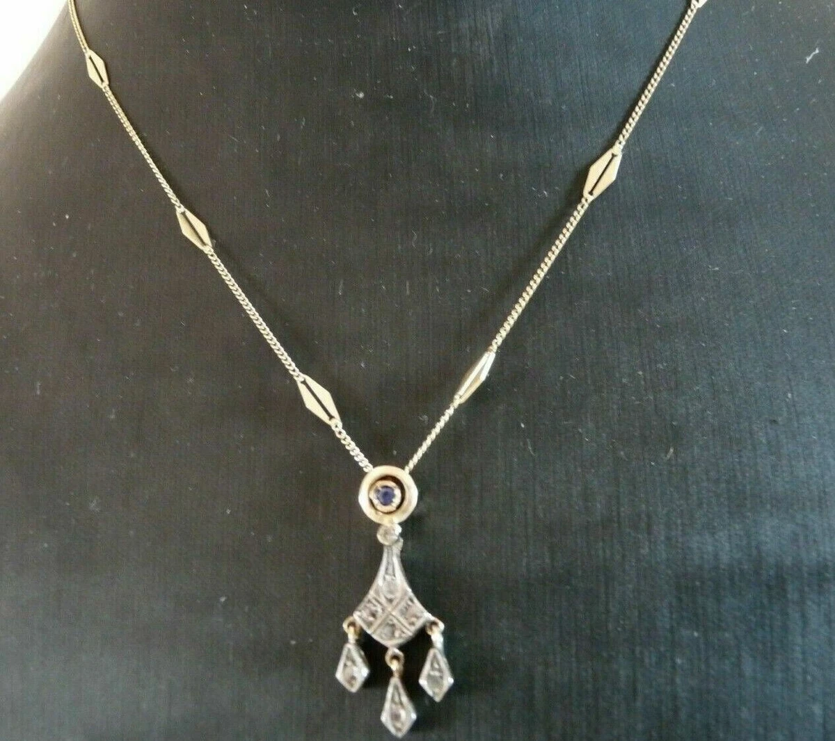 Collier locket deals