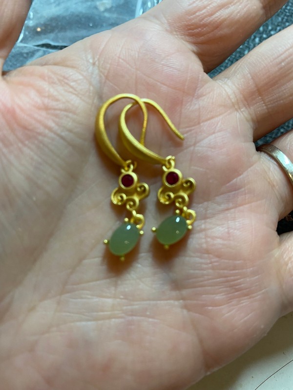 NEW COLLECTIBLE*RARE*GORGEOUS HETIAN GREEN JADE收藏级稀有天然和田玉碧玉 GOLDS925银镀金 EARRINGS