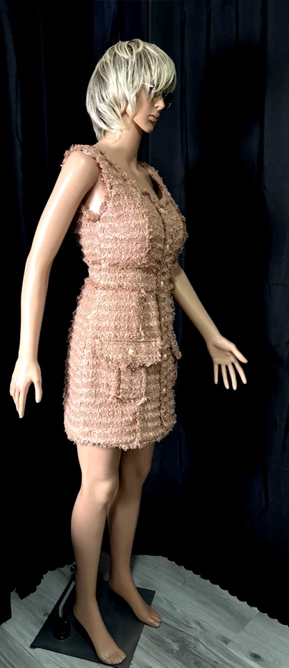 BALMAIN WOMEN'S SLEEVELESS TWEED, 8 BUTTONED FRONT, PINK MINI DRESS SIZE S/36 - Image 2 of 4