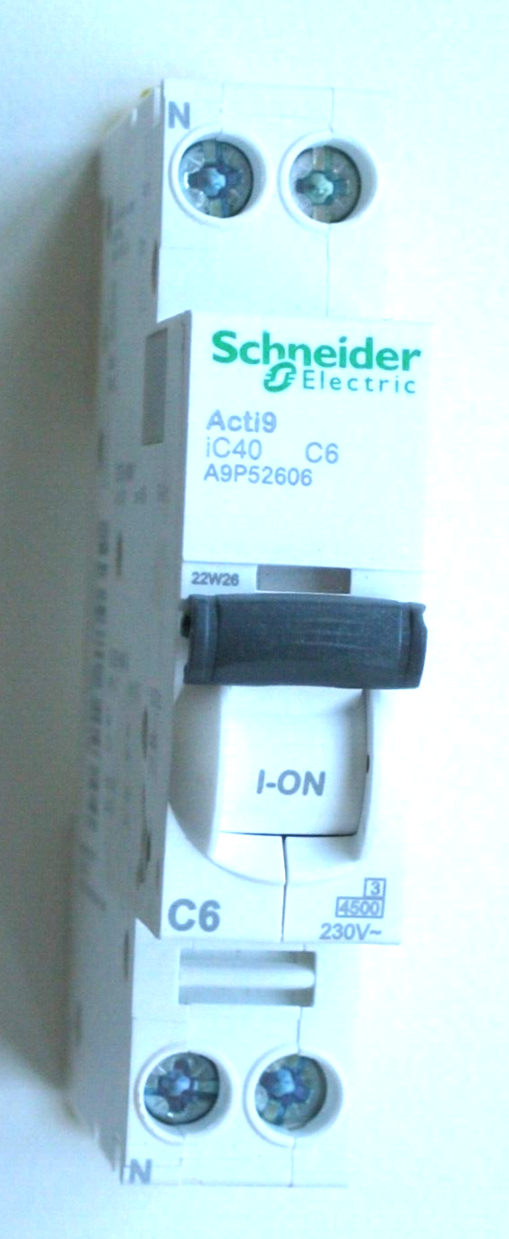 SCHNEIDER A9P52606 INTERRUTTORE MAGNETOTERMICO ACTI9 C6 IC40 1P+N 6A 6KA 230V