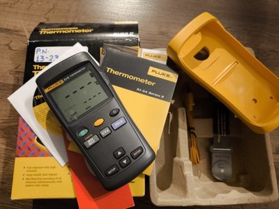 Fluke 51/52 Digital Thermometer -  FLUKE 51/52-2