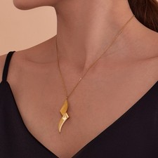 18K Gold plated stainless steel Necklace   Chic  Timeless Women  s Accessory