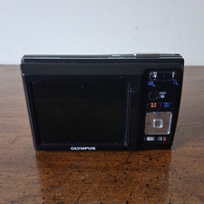 Olympus Stylus X-42 12MP 5x Zoom 2.7in Screen Built-In Flash Black USB