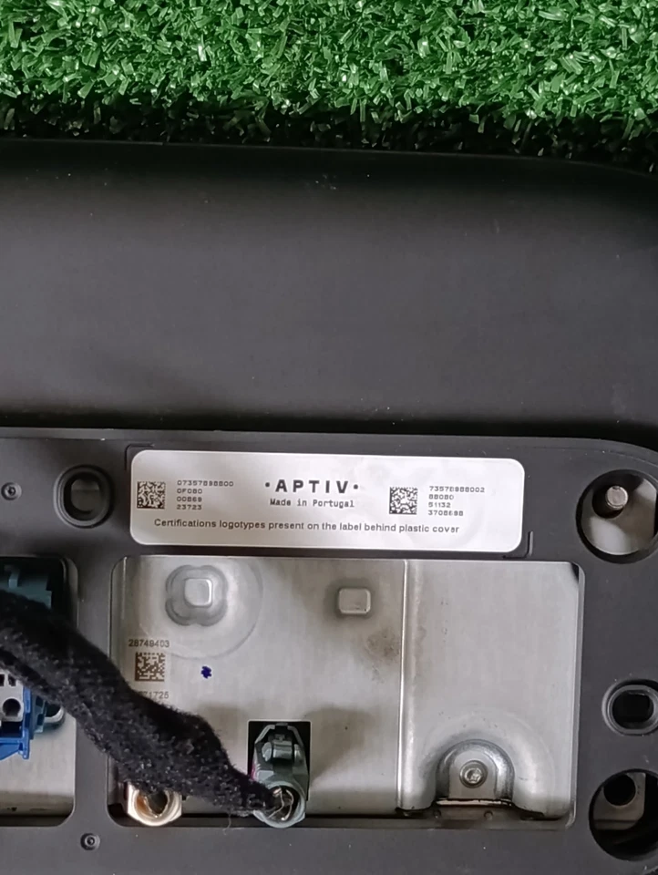 Autoradio Stereo Fiat Panda CarPlay  ORIGINALE Hybrid 2024 SENZA CODICE - Immagine 3 di 4