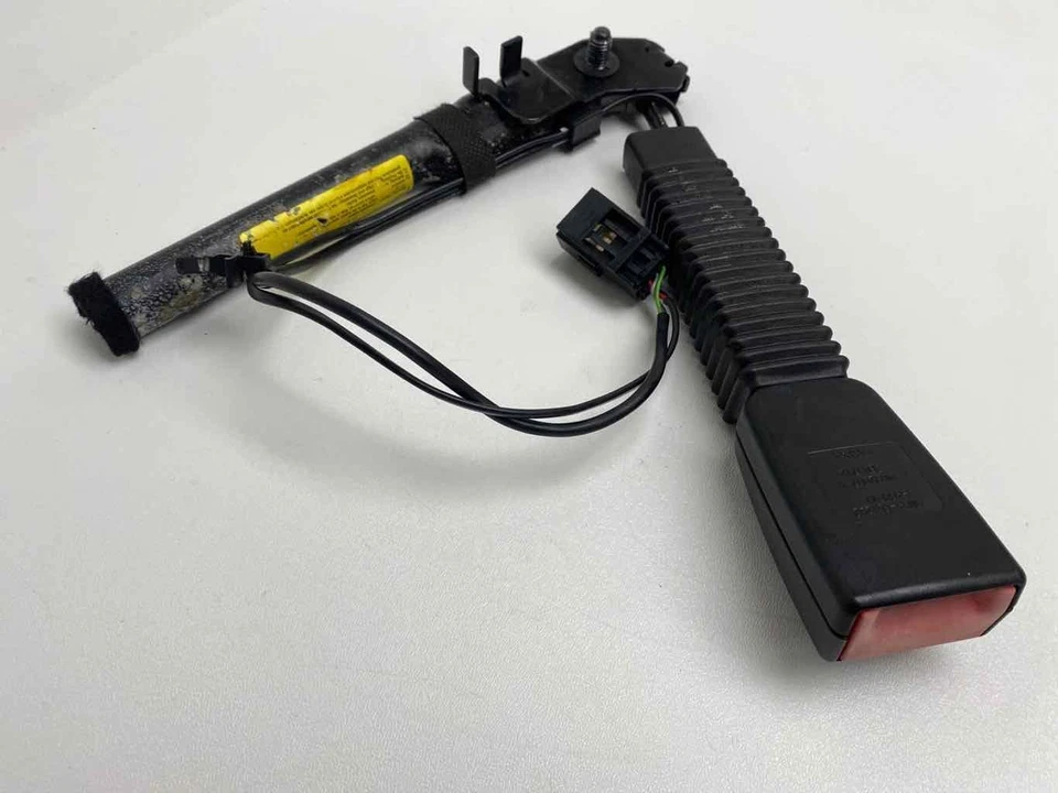 Hebilla del cinturón de seguridad del pasajero delantero AW83-F61202-AD8PVJ SE ADAPTA A 2011-2015 Jaguar XF 5.0 Foto 2 de 4