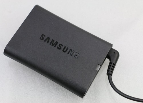 Original 19V 40W AC Adapter Charger For Samsung NP900X4B NP900X4C NP900X4B-A02US - Picture 3 of 7