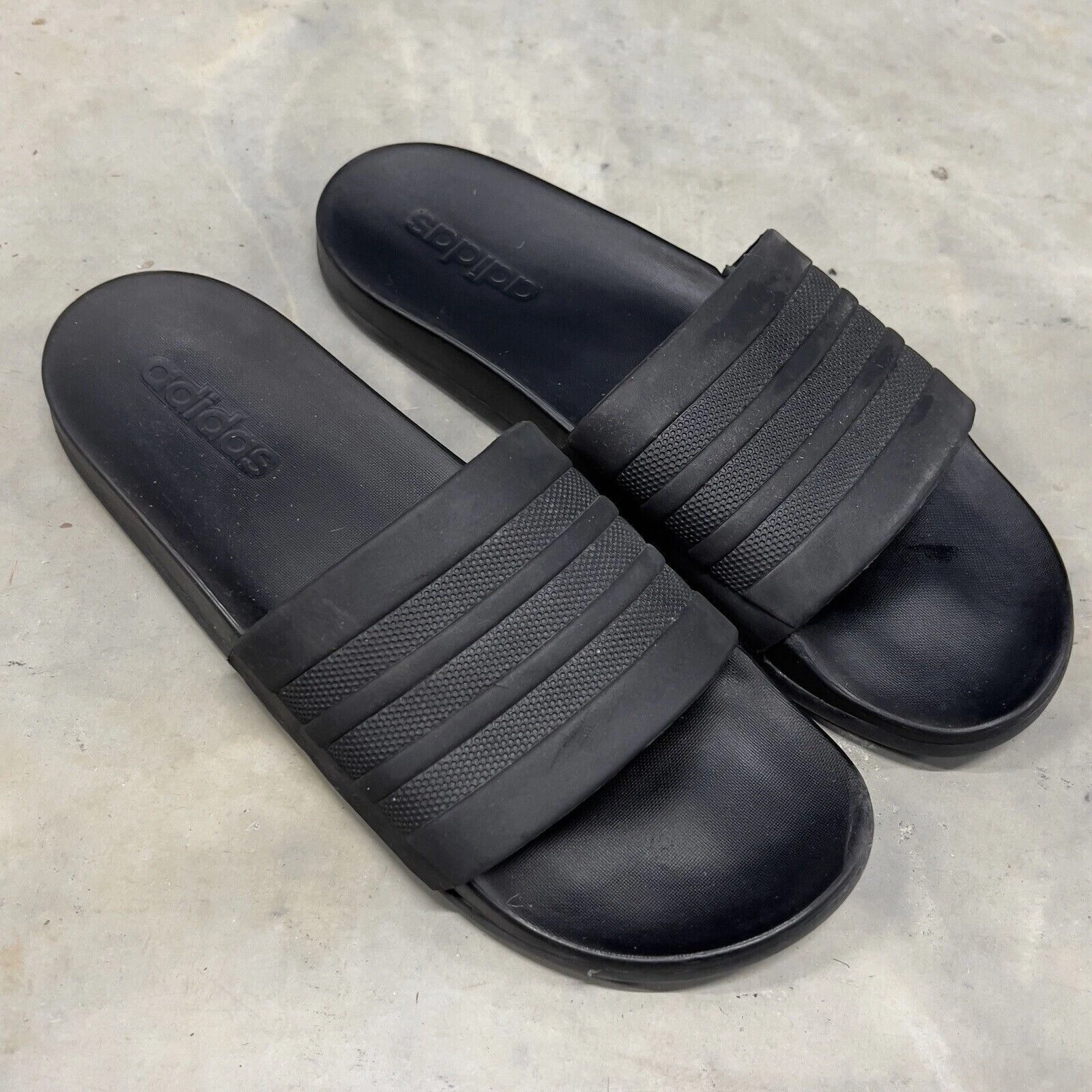 Scarpe uomo Adidas nere tonal adilette sandali infradito infradito slide taglia 11