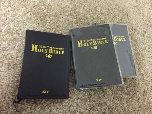 Holy Bible Testament King James Version Vest Pocket Size 2011 Hardcover